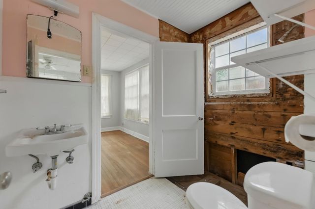 1205 Alta Vista Ave, Austin, TX 78704