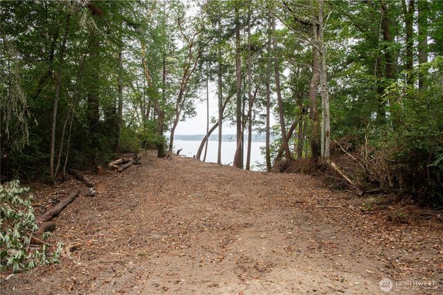 6206 Crescent Beach Road, Vaughn, WA 98394