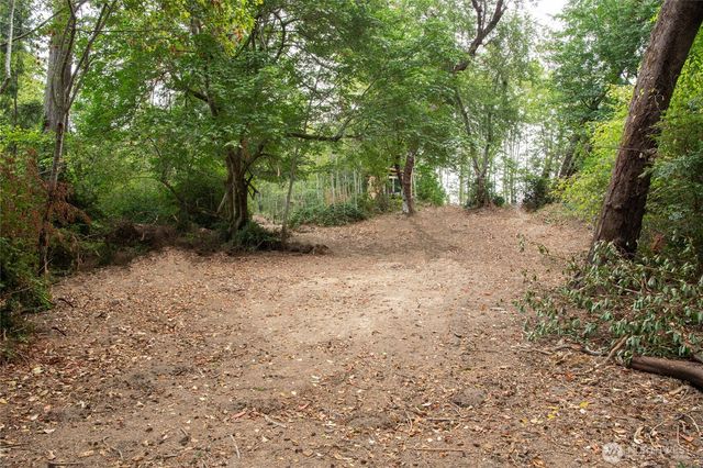 6206 Crescent Beach Road, Vaughn, WA 98394