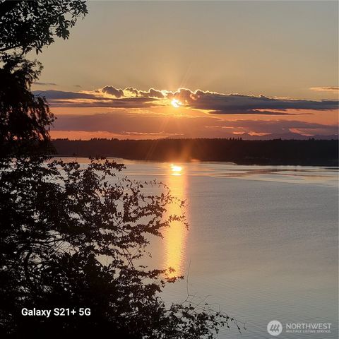 6206 Crescent Beach Road, Vaughn, WA 98394