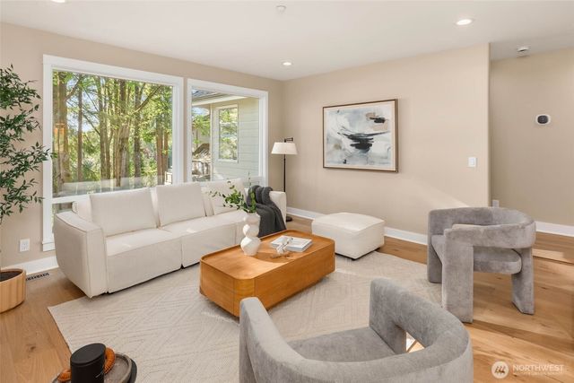 19221 SE 25th Street, Sammamish, WA 98075