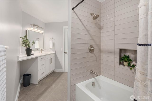 19221 SE 25th Street, Sammamish, WA 98075