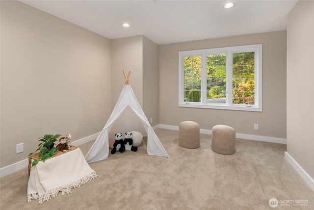19221 SE 25th Street, Sammamish, WA 98075
