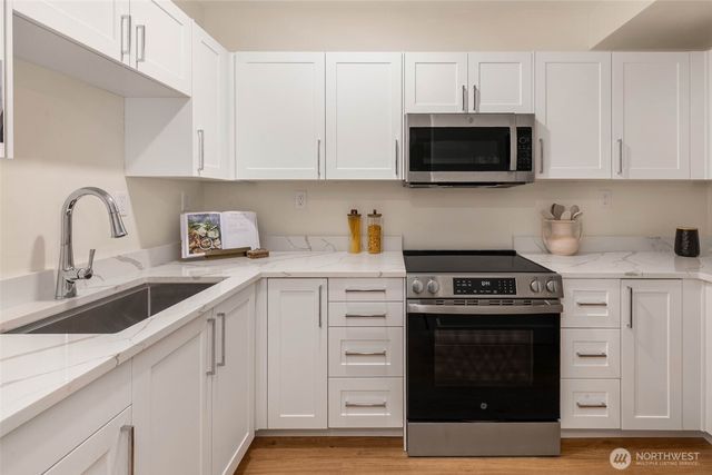 19221 SE 25th Street, Sammamish, WA 98075