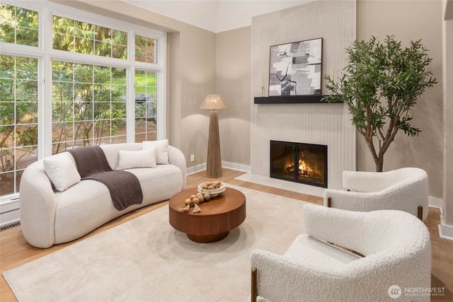 19221 SE 25th Street, Sammamish, WA 98075