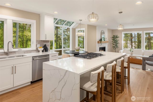 19221 SE 25th Street, Sammamish, WA 98075