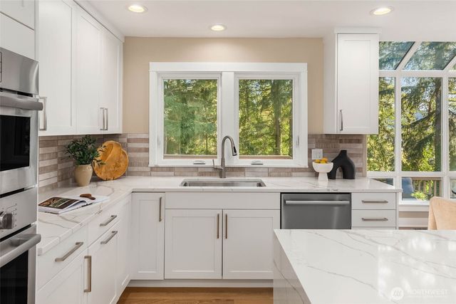 19221 SE 25th Street, Sammamish, WA 98075