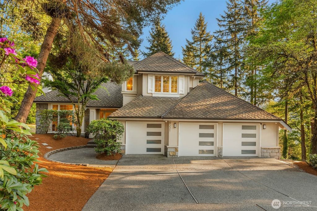 19221 SE 25th Street, Sammamish, WA 98075