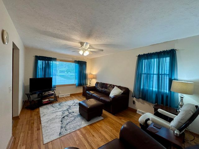 3416 5TH Avenue, Council Bluffs, IA 51501