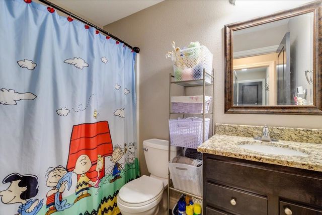 2717 S Westgate, Wichita, KS 67215