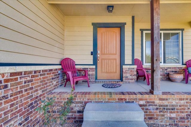 2717 S Westgate, Wichita, KS 67215