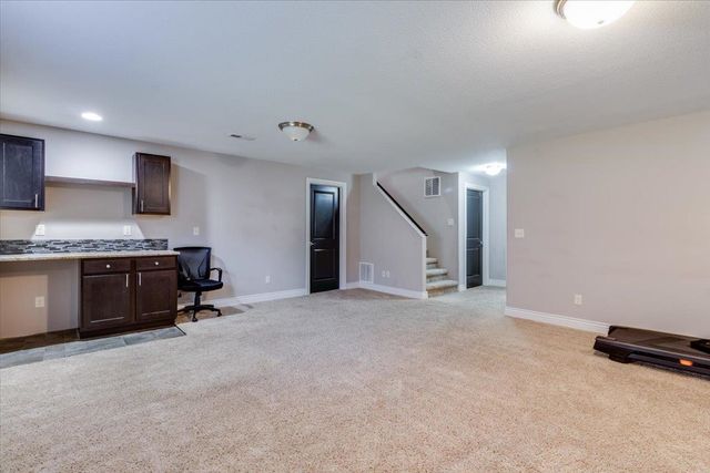 2717 S Westgate, Wichita, KS 67215