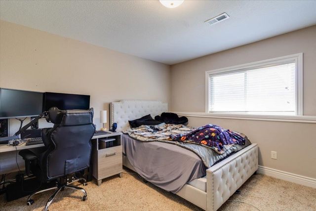 2717 S Westgate, Wichita, KS 67215