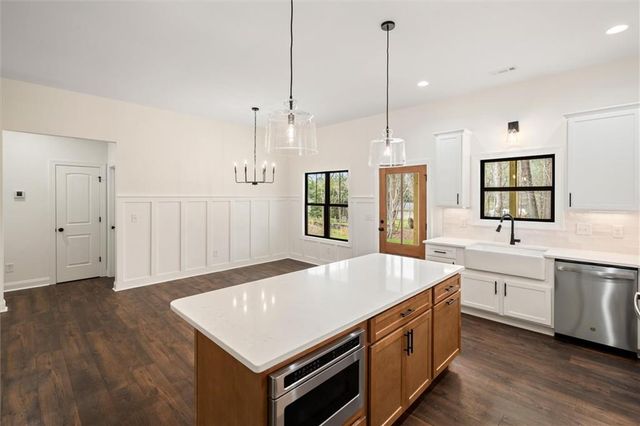 816 Presley Farm Parkway, Rockmart, GA 30153