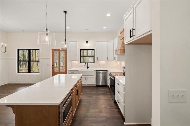 816 Presley Farm Parkway, Rockmart, GA 30153