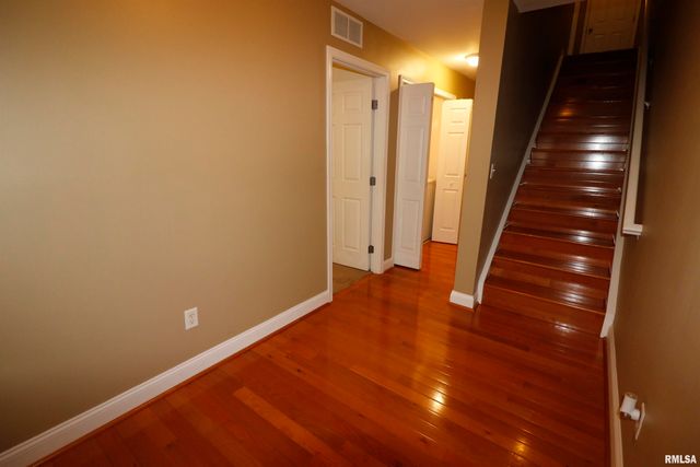 6616 N Queen Frances Lane, Peoria, IL 61615