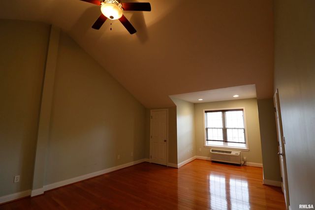 6616 N Queen Frances Lane, Peoria, IL 61615