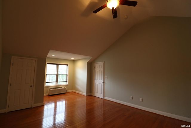6616 N Queen Frances Lane, Peoria, IL 61615