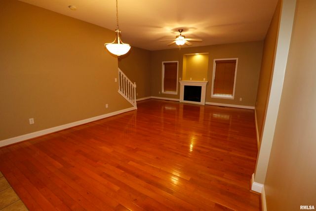 6616 N Queen Frances Lane, Peoria, IL 61615