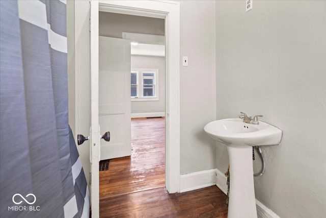 524 N Bradley Avenue, Indianapolis, IN 46201