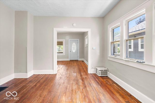 524 N Bradley Avenue, Indianapolis, IN 46201