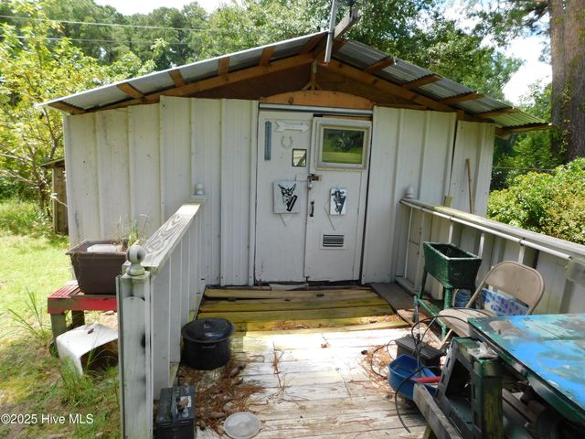 1010 W Scotsdale Road, Laurinburg, NC 28352