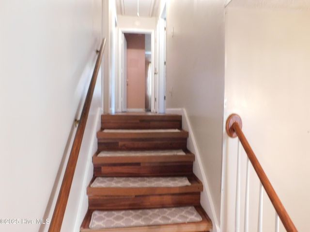 1010 W Scotsdale Road, Laurinburg, NC 28352
