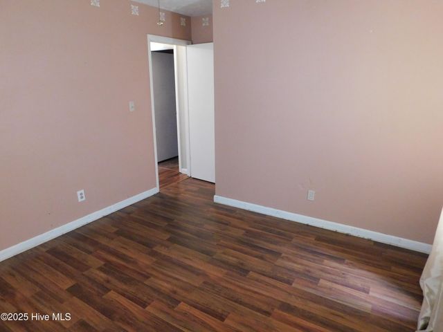 1010 W Scotsdale Road, Laurinburg, NC 28352