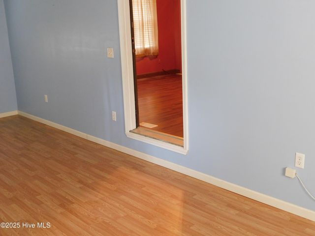 1010 W Scotsdale Road, Laurinburg, NC 28352