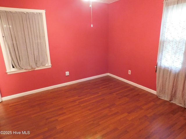 1010 W Scotsdale Road, Laurinburg, NC 28352
