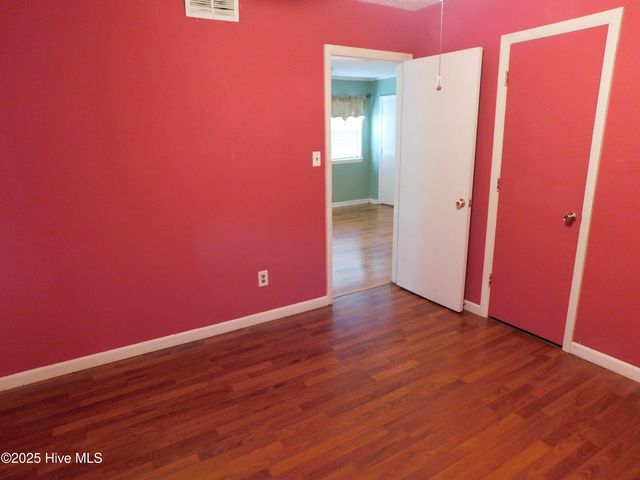 1010 W Scotsdale Road, Laurinburg, NC 28352
