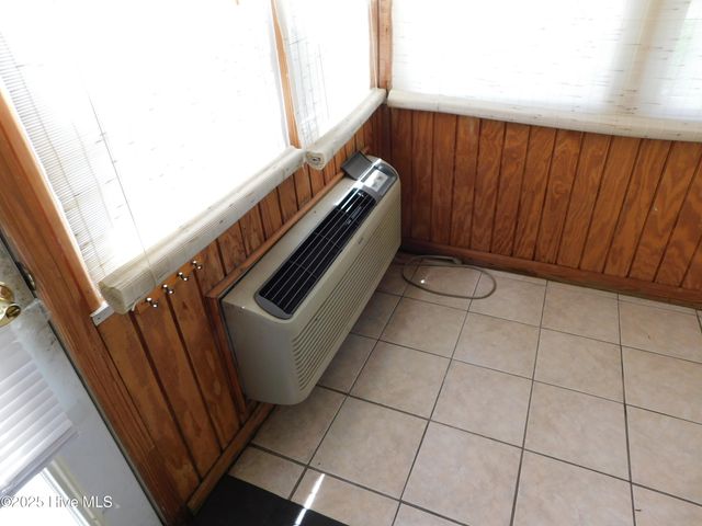 1010 W Scotsdale Road, Laurinburg, NC 28352