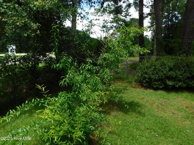 1010 W Scotsdale Road, Laurinburg, NC 28352