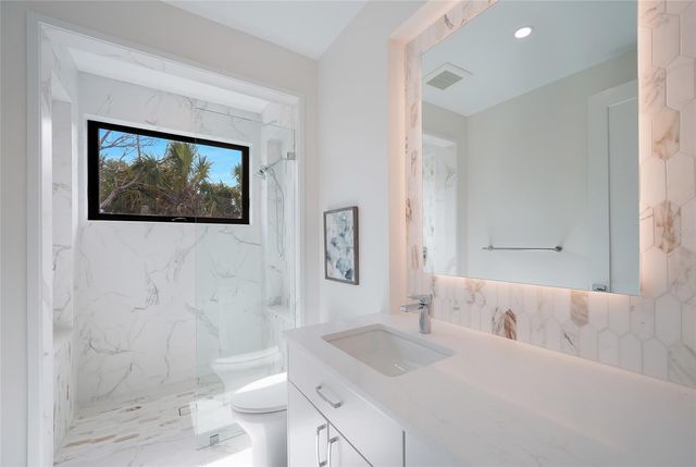 5547 AVENIDA DEL MARE, Sarasota, FL 34242