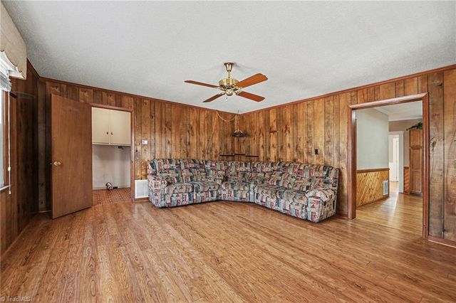 4717 Kernersville Road, Kernersville, NC 27284