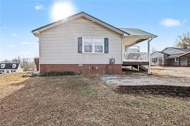 4717 Kernersville Road, Kernersville, NC 27284