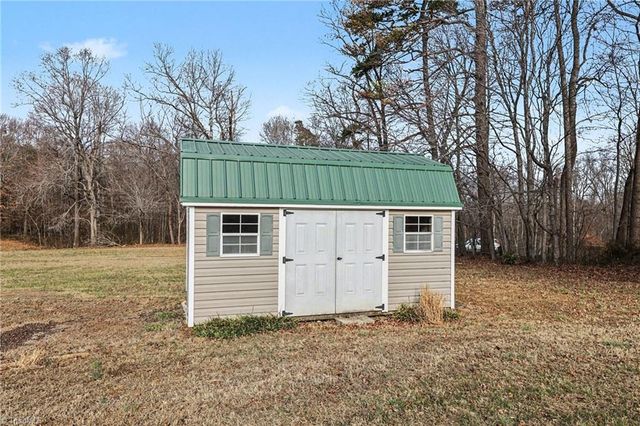 4717 Kernersville Road, Kernersville, NC 27284