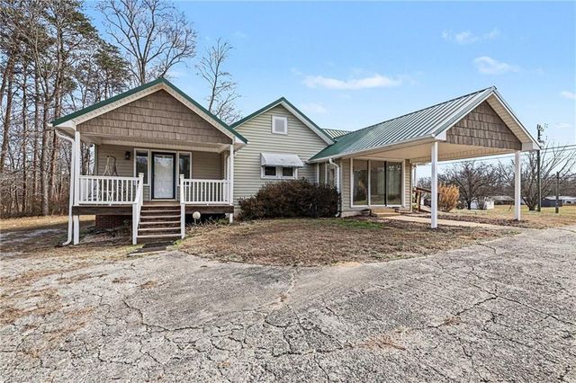 4717 Kernersville Road, Kernersville, NC 27284