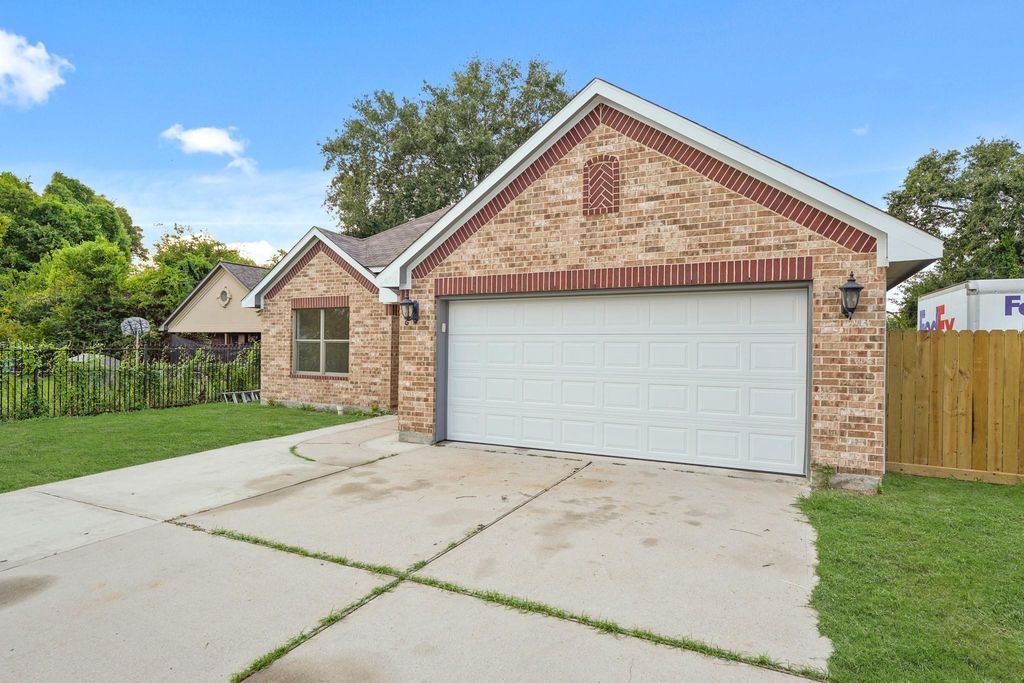 2604 Areba Street, Houston, TX 77091