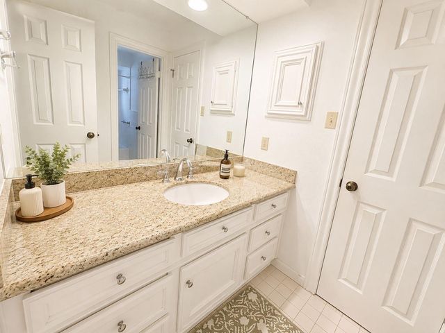 1811 Potomac Dr Drive C, Houston, TX 77057