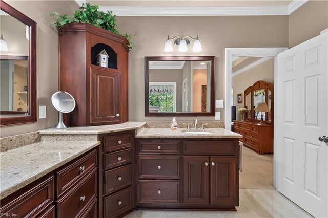20139 W Magnolia CT, Smithfield, VA 23430