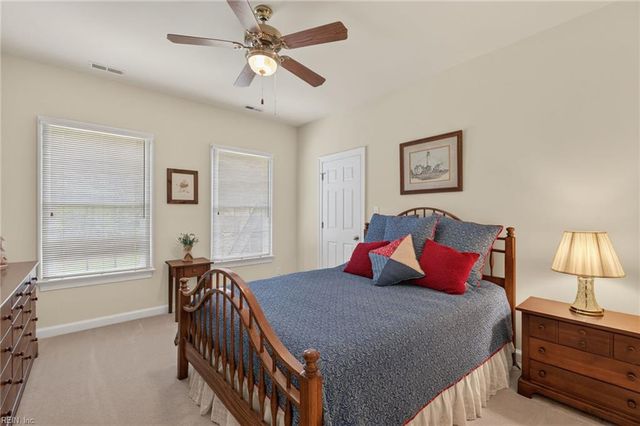 20139 W Magnolia CT, Smithfield, VA 23430