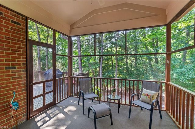 20139 W Magnolia CT, Smithfield, VA 23430