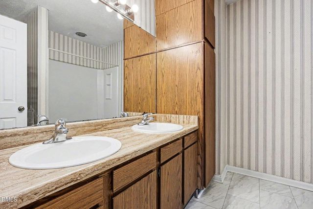 3618 Pine Knoll Drive, Raleigh, NC 27604