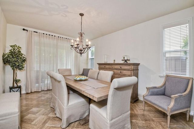 993 Hawthorne Creek Dr, Chula Vista, CA 91914