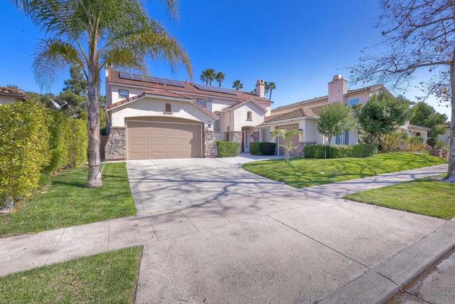 993 Hawthorne Creek Dr, Chula Vista, CA 91914