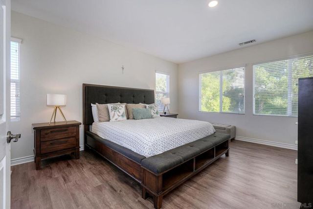 993 Hawthorne Creek Dr, Chula Vista, CA 91914