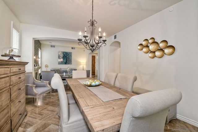 993 Hawthorne Creek Dr, Chula Vista, CA 91914