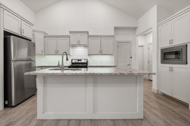 1312 Dover Lane, Wolfforth, TX 79382