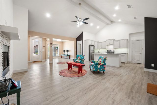 1312 Dover Lane, Wolfforth, TX 79382